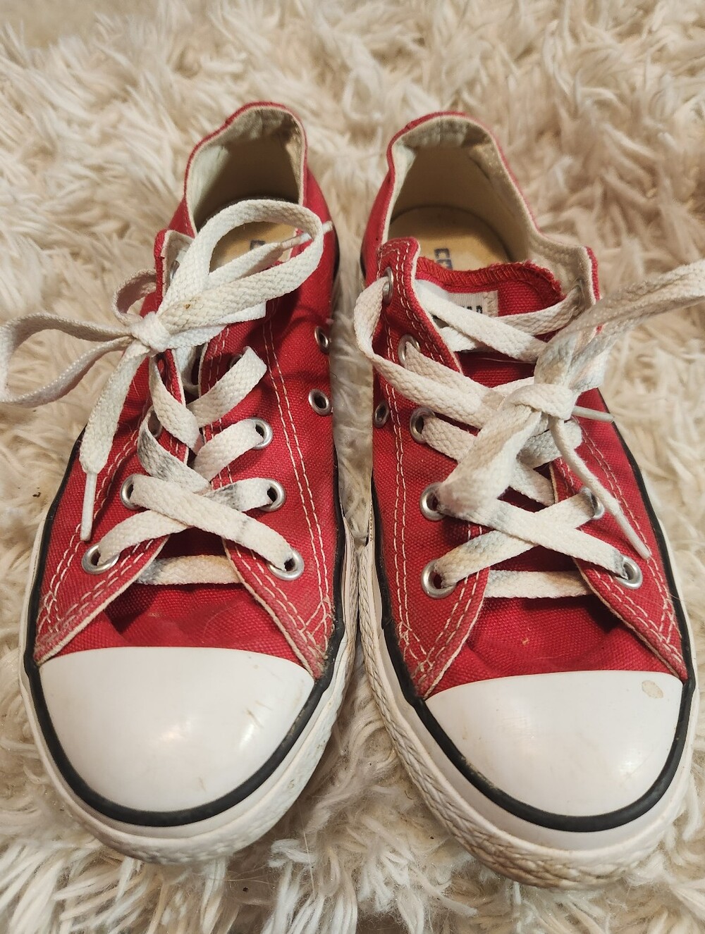 Red Converse Chuck Taylor All Star Low Top Sneakers Kids Size 2